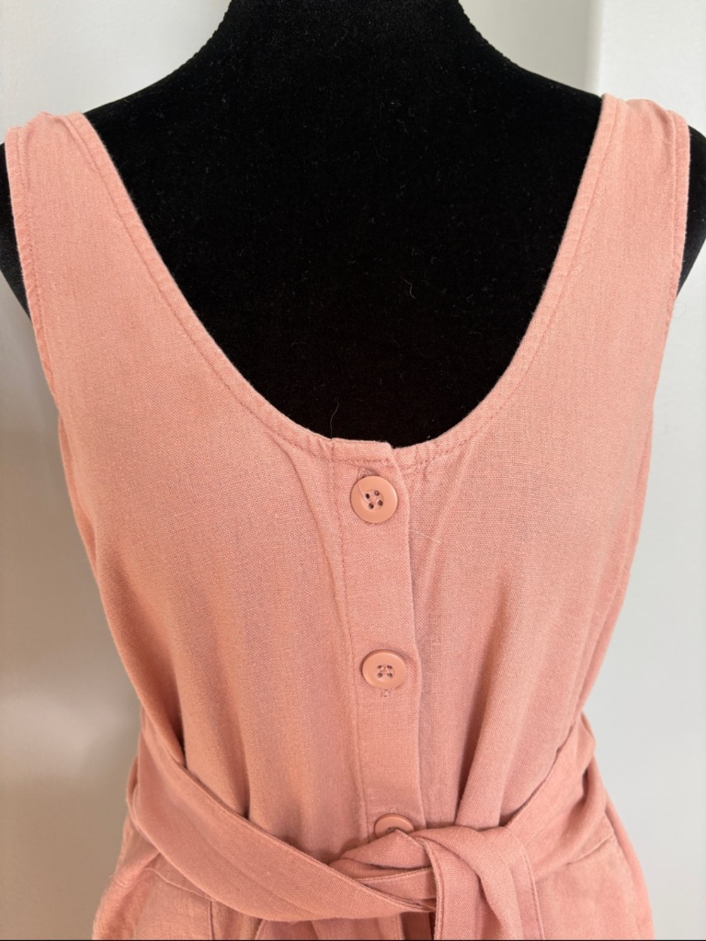 Old Navy Sleeveless V-Neck Tie-Waist Jumpsuit in Dusty Pink - Picture 6 of 8